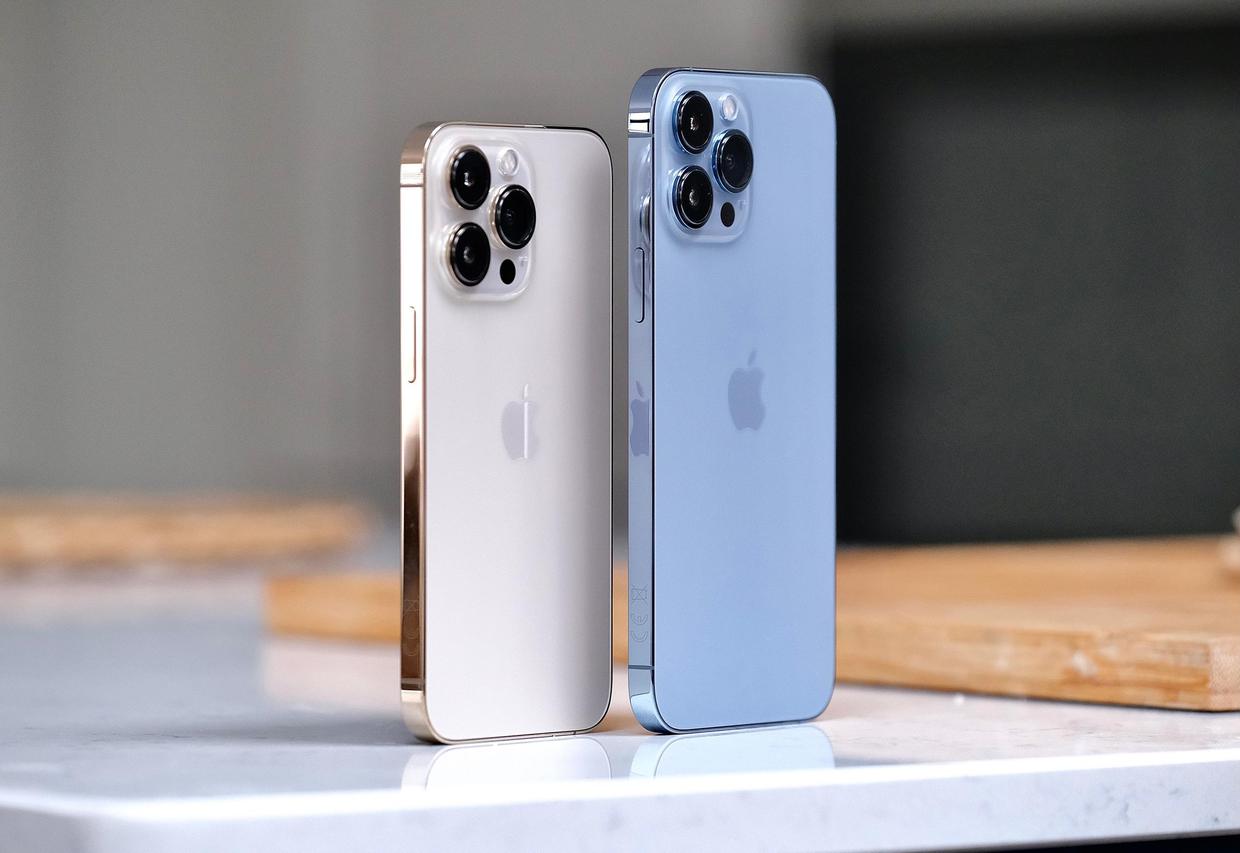 Giá nhiều mẫu iPhone cũ giảm mạnh, chỉ 7,8 triệu đồng là mua được iPhone 11 Pro Max- Ảnh 3. Giá nhiều mẫu iPhone cũ giảm mạnh, chỉ 7,8 triệu đồng là mua được iPhone 11 Pro Max- Ảnh 3.