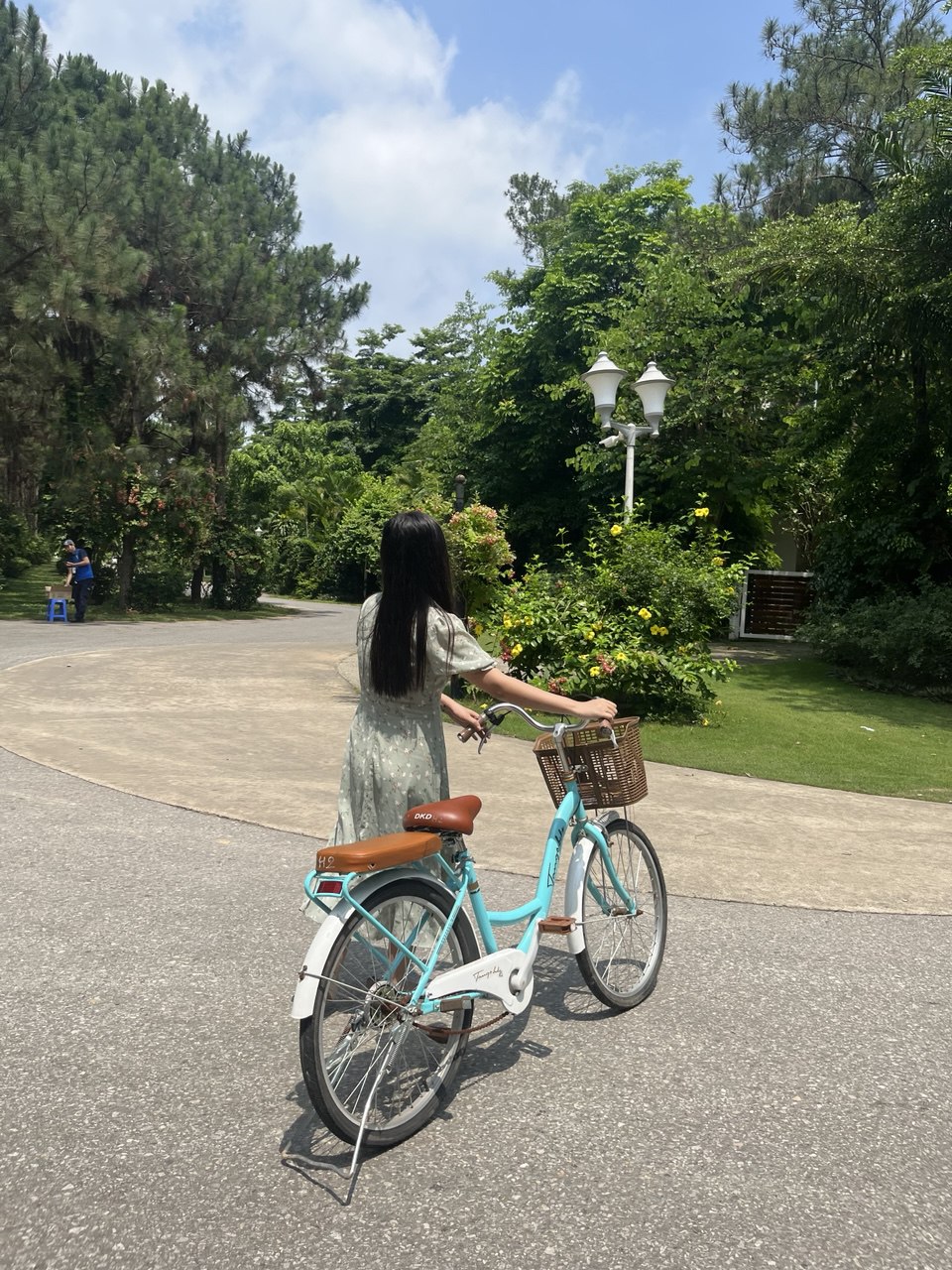 Book khách sạn cách nhà 3km, đi resort giá 6 triệu/đêm: Thoải mái bật điều hoà xả stress- Ảnh 2. Book khách sạn cách nhà 3km, đi resort giá 6 triệu/đêm: Thoải mái bật điều hoà xả stress- Ảnh 2.