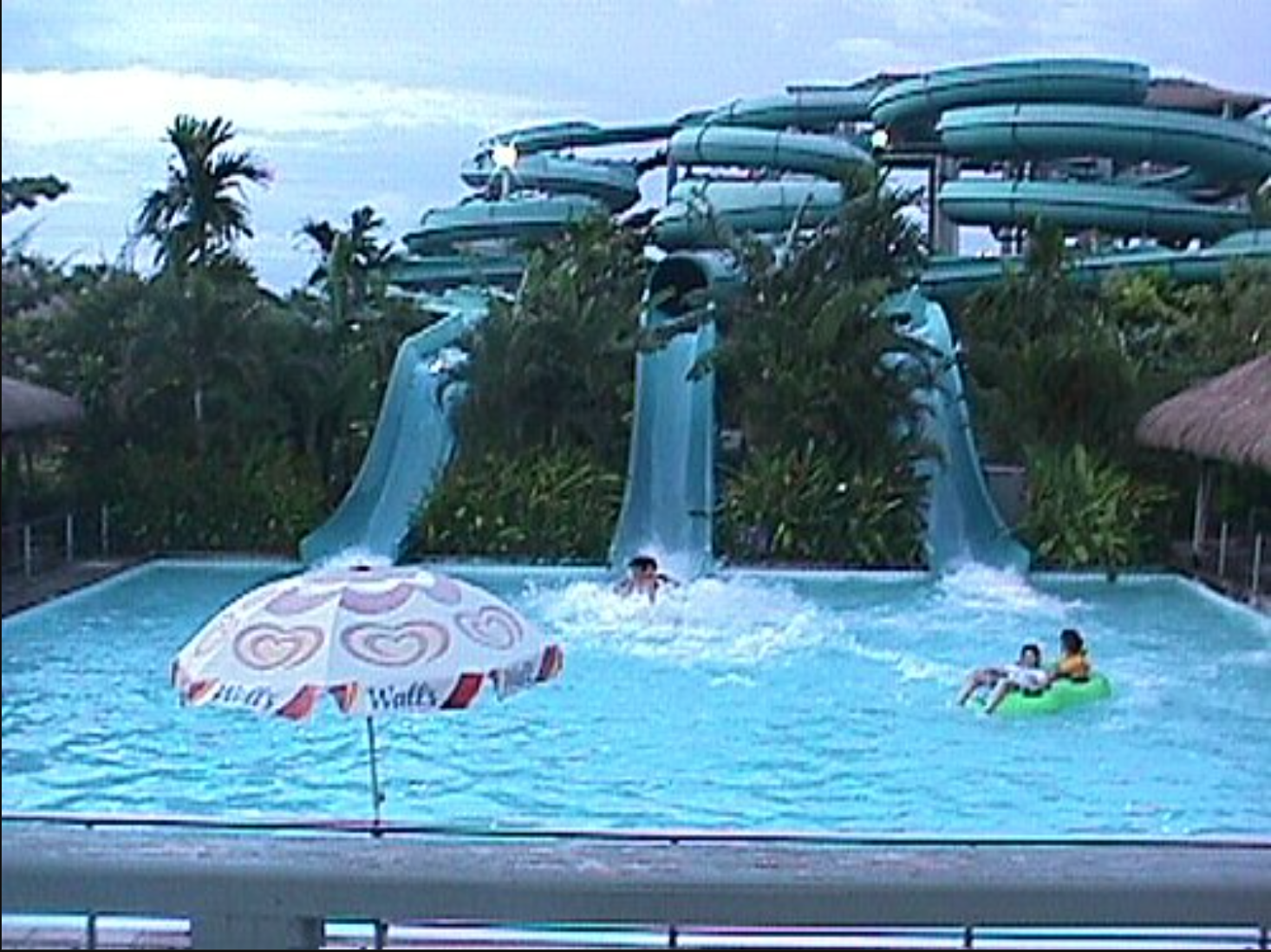 4 địa điểm 4 địa điểm