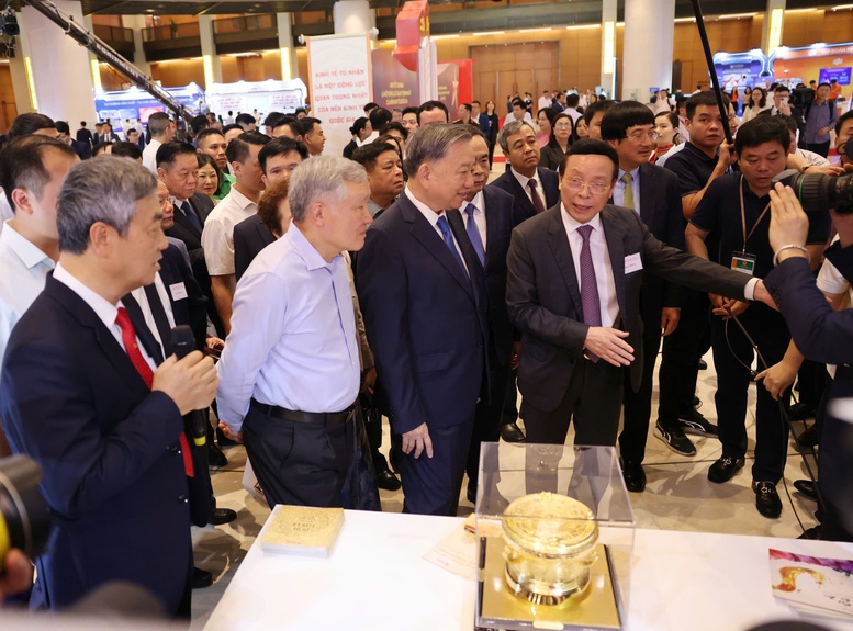 Hơn 1,5 triệu đại biểu tham dự Hội nghị toàn quốc quán triệt, triển khai Nghị quyết số 66 và Nghị quyết số 68- Ảnh 2. Hơn 1,5 triệu đại biểu tham dự Hội nghị toàn quốc quán triệt, triển khai Nghị quyết số 66 và Nghị quyết số 68- Ảnh 2.