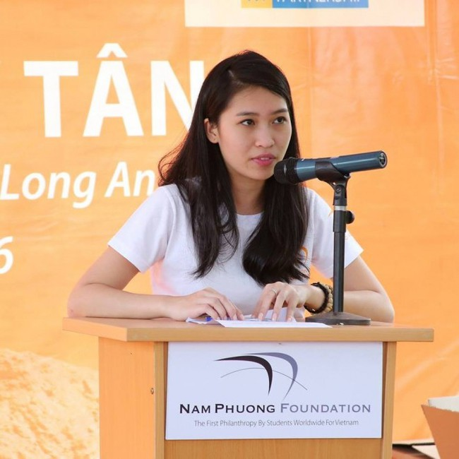 Ái nữ của "ông trùm truyền thông" nghìn tỷ đầu tiên ở Việt Nam: Tốt nghiệp ĐH Oxford danh giá, 17 tuổi sáng lập quỹ từ thiện xây cầu khắp mọi miền Tổ quốc- Ảnh 7. Ái nữ của "ông trùm truyền thông" nghìn tỷ đầu tiên ở Việt Nam: Tốt nghiệp ĐH Oxford danh giá, 17 tuổi sáng lập quỹ từ thiện xây cầu khắp mọi miền Tổ quốc- Ảnh 7.