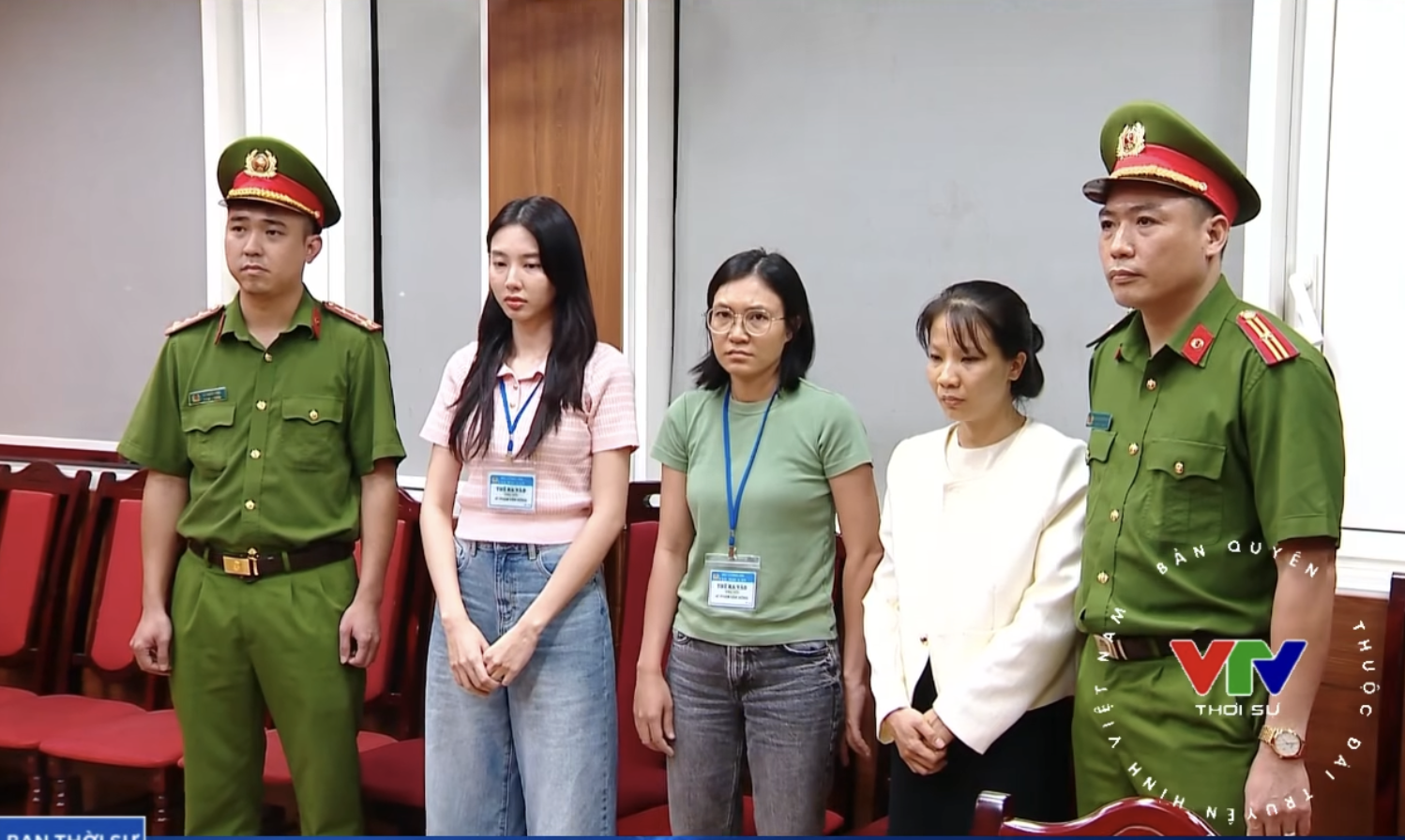 Vì sao hoa hậu Nguyễn Thúc Thuỳ Tiên bị khởi tố?- Ảnh 1. Vì sao hoa hậu Nguyễn Thúc Thuỳ Tiên bị khởi tố?- Ảnh 1.