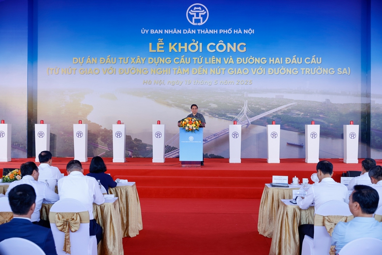Thủ tướng phát lệnh khởi công cầu Tứ Liên (Hà Nội)- Ảnh 3. Thủ tướng phát lệnh khởi công cầu Tứ Liên (Hà Nội)- Ảnh 3.