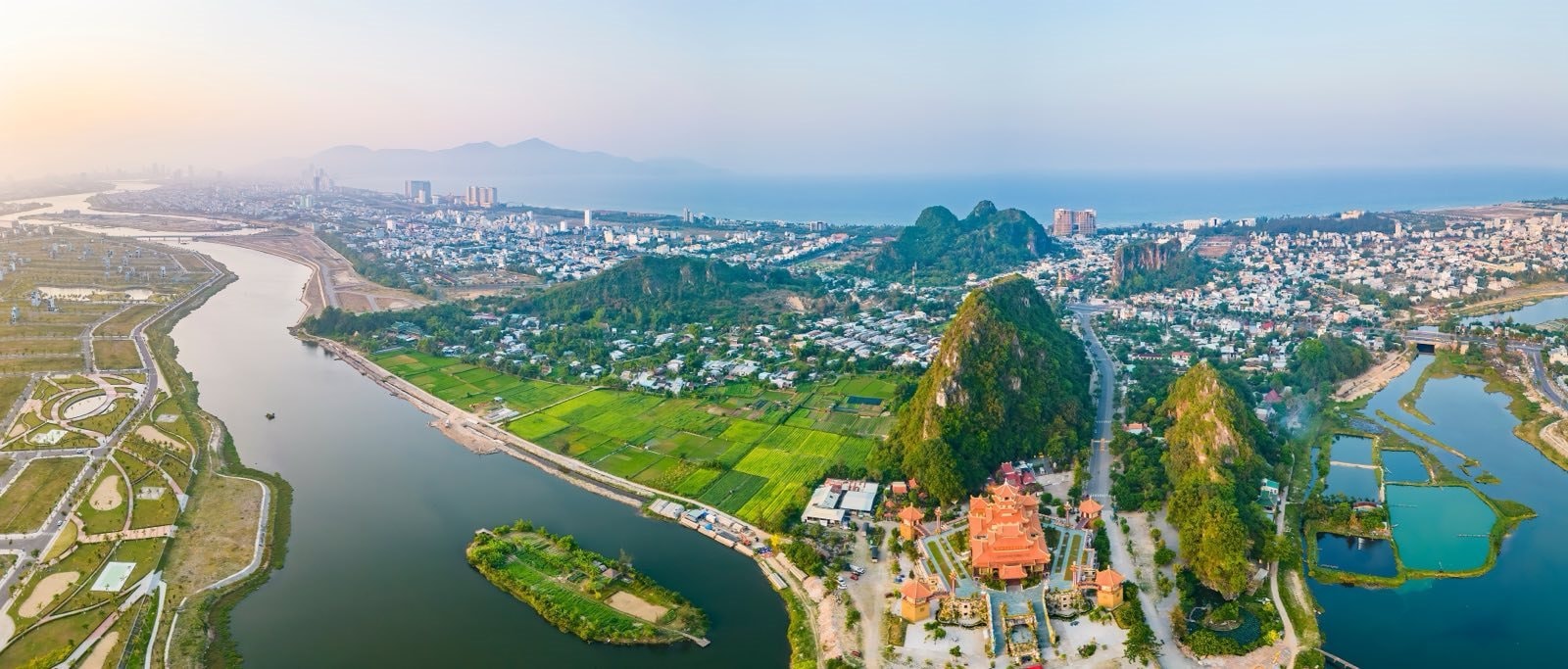 Bất động sản Đà Nẵng khởi sắc, nhà đầu tư đang quay trở lại- Ảnh 2. Bất động sản Đà Nẵng khởi sắc, nhà đầu tư đang quay trở lại- Ảnh 2.