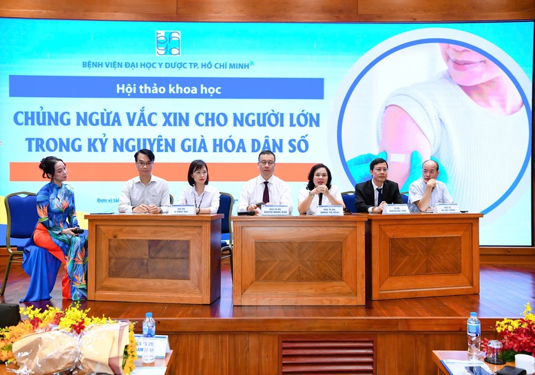 Đẩy mạnh tiêm vaccine cho người lớn, nhất là người có bệnh nền- Ảnh 1. Đẩy mạnh tiêm vaccine cho người lớn, nhất là người có bệnh nền- Ảnh 1.