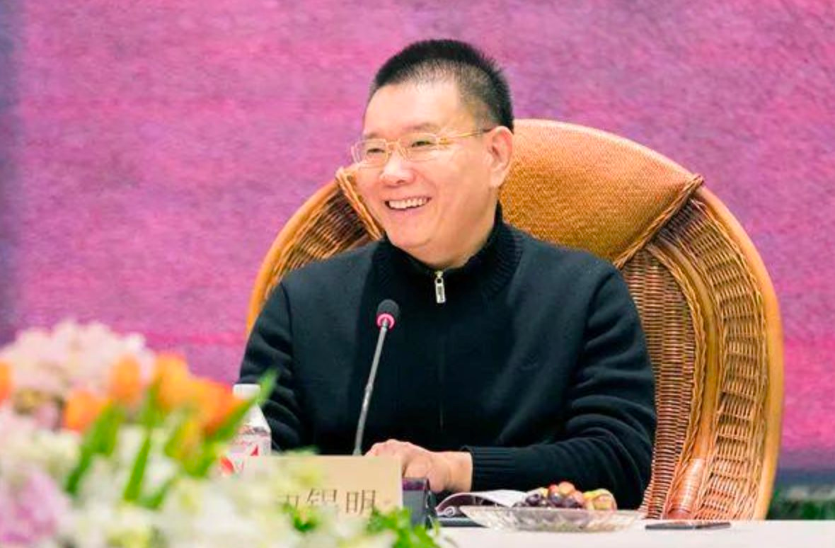 'Ông trùm' bí ẩn âm thầm chuyển hướng khỏi thị trường vàng sau khi báo lãi gần 40 nghìn tỷ đồng: Đổ tiền cho khoản đầu tư khác- Ảnh 1. 'Ông trùm' bí ẩn âm thầm chuyển hướng khỏi thị trường vàng sau khi báo lãi gần 40 nghìn tỷ đồng: Đổ tiền cho khoản đầu tư khác- Ảnh 1.