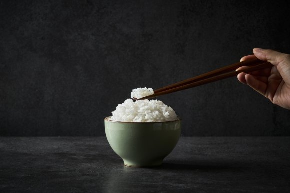 Bác sĩ Nhật giảm 12kg nhờ ăn cơm đủ 3 bữa/ngày, tiết lộ sau đó khiến nhiều người muốn bỏ hết các cách giảm cân mà học theo- Ảnh 3. Bác sĩ Nhật giảm 12kg nhờ ăn cơm đủ 3 bữa/ngày, tiết lộ sau đó khiến nhiều người muốn bỏ hết các cách giảm cân mà học theo- Ảnh 3.