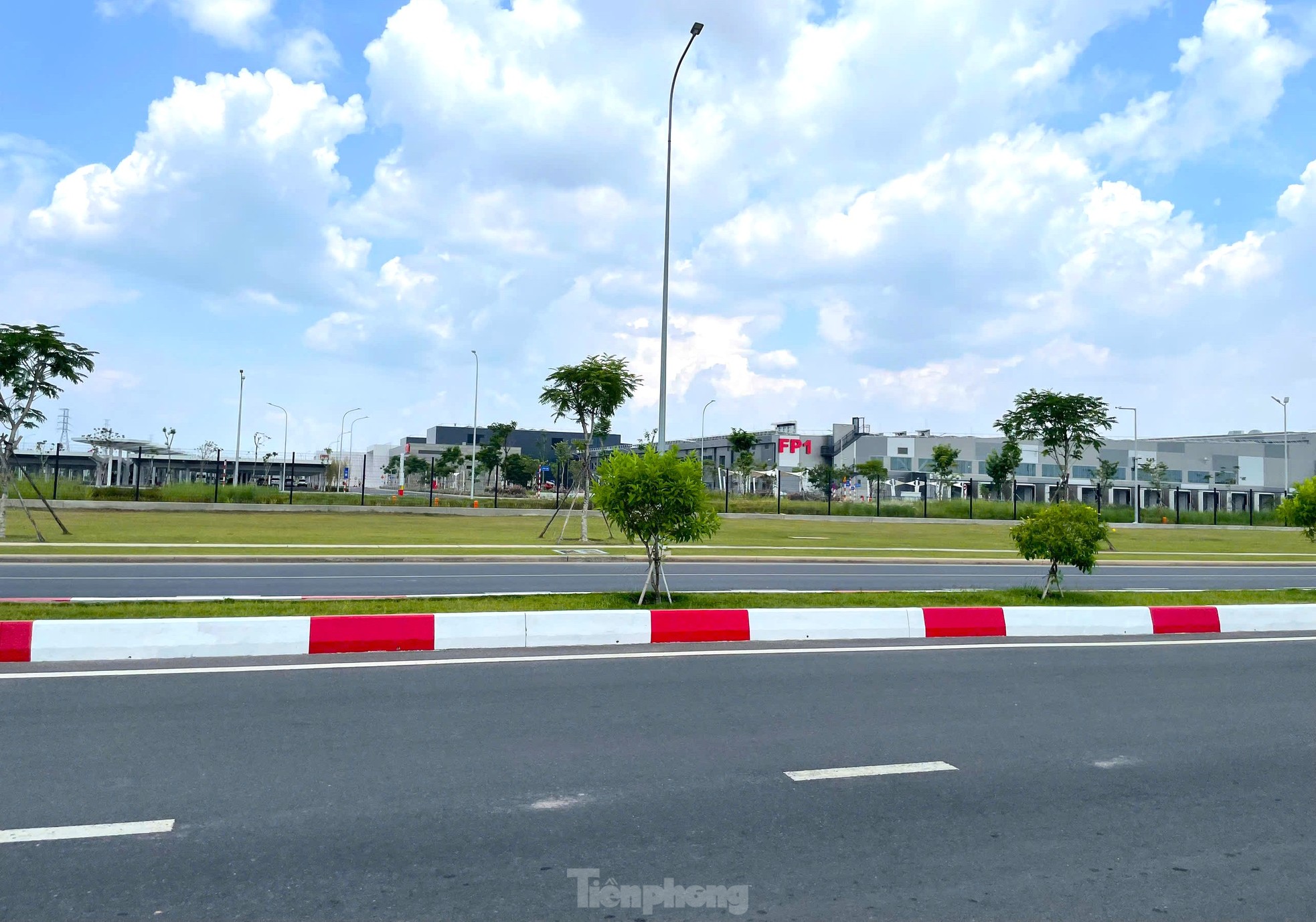 Cận cảnh khu công nghiệp được Bình Dương chi 1.500 tỷ đồng mở đường đón 'đại bàng'- Ảnh 4. Cận cảnh khu công nghiệp được Bình Dương chi 1.500 tỷ đồng mở đường đón 'đại bàng'- Ảnh 4.