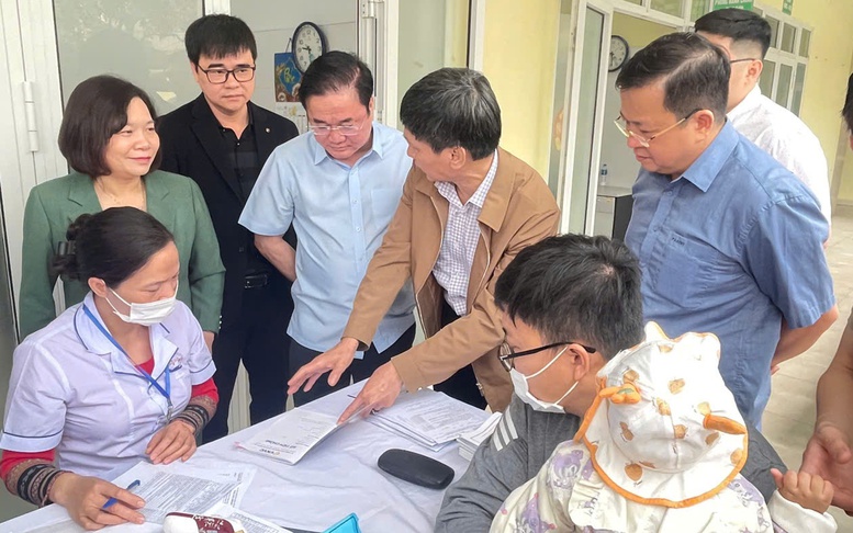 Đẩy mạnh tiêm vaccine cho người lớn, nhất là người có bệnh nền- Ảnh 3. Đẩy mạnh tiêm vaccine cho người lớn, nhất là người có bệnh nền- Ảnh 3.