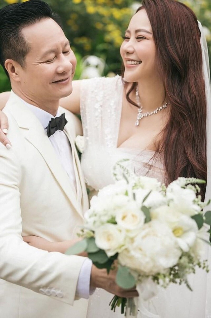 Chồng đại gia hơn 26 tuổi của nàng hậu từng gần 90 kg: Tài sản "3 đời ăn không hết", gây ngỡ ngàng vì loạt ảnh này- Ảnh 1. Chồng đại gia hơn 26 tuổi của nàng hậu từng gần 90 kg: Tài sản "3 đời ăn không hết", gây ngỡ ngàng vì loạt ảnh này- Ảnh 1.