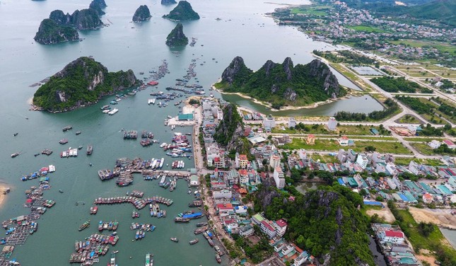 Bộ Nội vụ thông tin về mô hình 11 đặc khu sau sáp nhập đơn vị hành chính- Ảnh 1. Bộ Nội vụ thông tin về mô hình 11 đặc khu sau sáp nhập đơn vị hành chính- Ảnh 1.