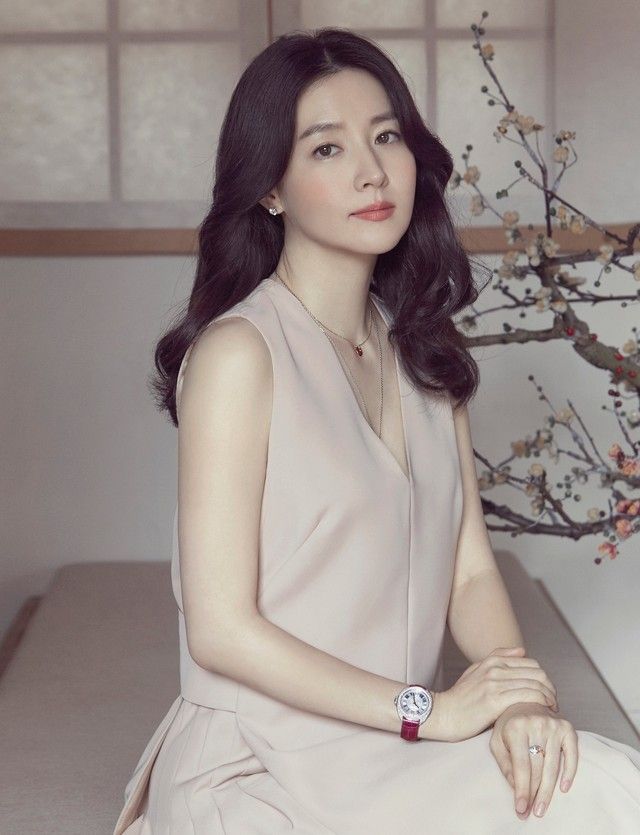 “Quốc bảo nhan sắc” Hàn Quốc tuổi U60 mặt mộc vẫn căng mịn như thuở đôi mươi nhờ mỗi ngày uống 10 cốc nước này- Ảnh 1. “Quốc bảo nhan sắc” Hàn Quốc tuổi U60 mặt mộc vẫn căng mịn như thuở đôi mươi nhờ mỗi ngày uống 10 cốc nước này- Ảnh 1.