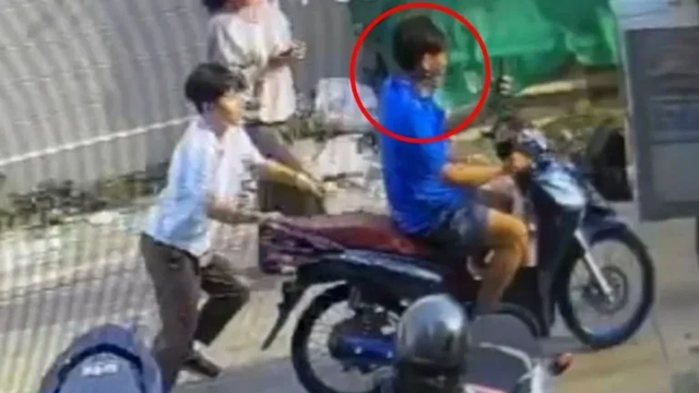 "Kẻ trộm ninja" sa lưới sau hàng chục lần gây án, cảnh tượng lúc bị bắt khiến không ai nhịn được cười- Ảnh 2. "Kẻ trộm ninja" sa lưới sau hàng chục lần gây án, cảnh tượng lúc bị bắt khiến không ai nhịn được cười- Ảnh 2.