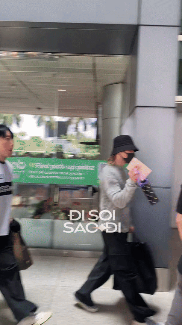 Hot: Daesung (BIGBANG) đi giữa Hot: Daesung (BIGBANG) đi giữa