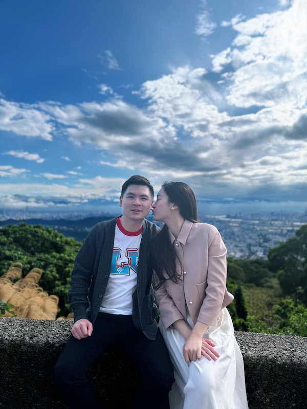 Chồng chủ tịch của "Hoa hậu nghèo nhất Việt Nam": Điều hành tập đoàn nghìn tỷ nhưng ra đường diện mạo thế này- Ảnh 8. Chồng chủ tịch của "Hoa hậu nghèo nhất Việt Nam": Điều hành tập đoàn nghìn tỷ nhưng ra đường diện mạo thế này- Ảnh 8.