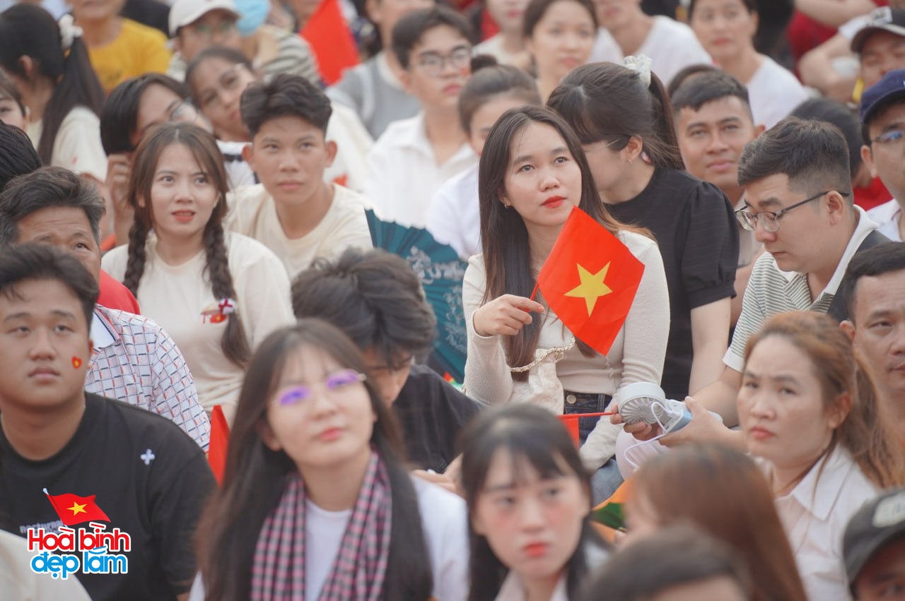 Concert quốc gia - khi người trẻ yêu nước theo “tần số” của mình- Ảnh 2. Concert quốc gia - khi người trẻ yêu nước theo “tần số” của mình- Ảnh 2.