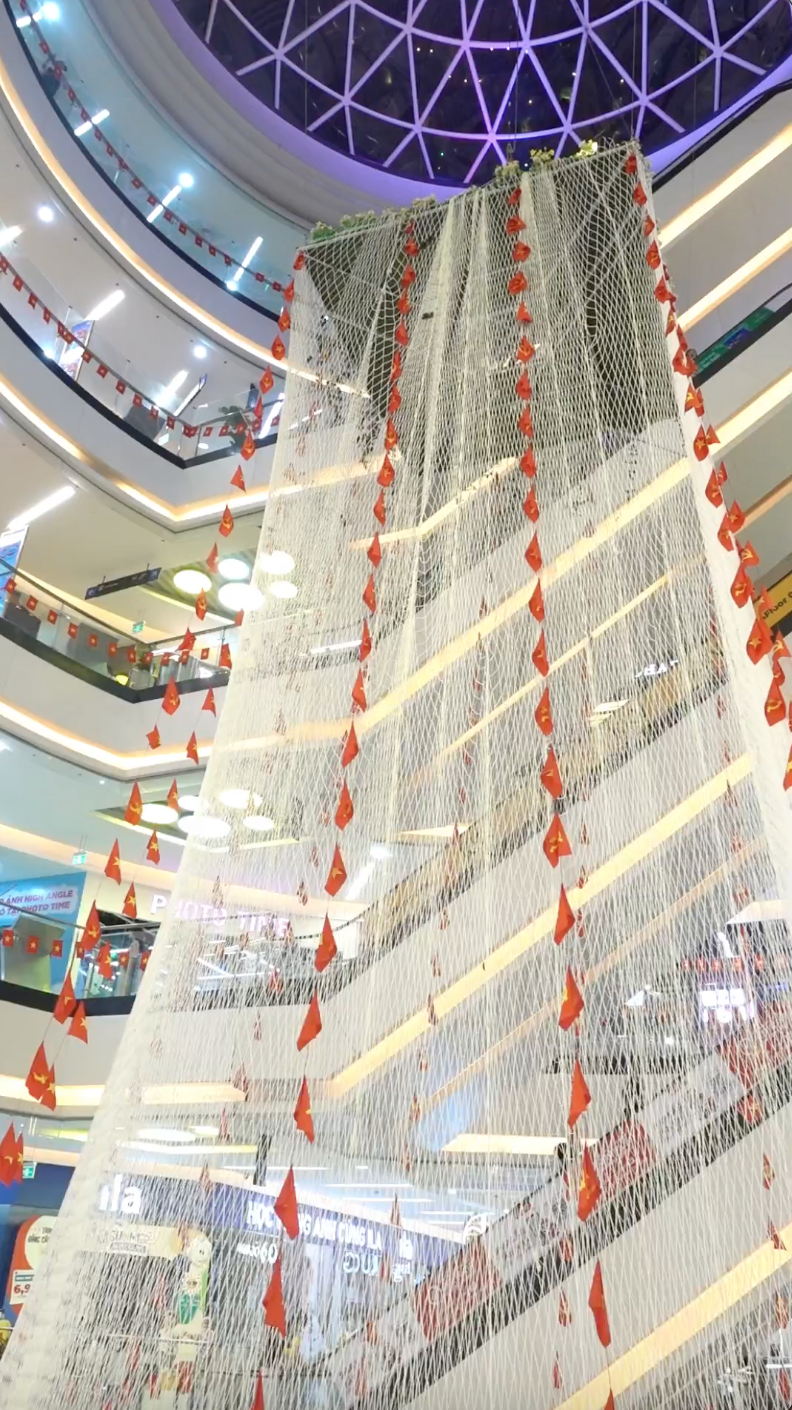 Cảnh tượng khác hoàn toàn tại Vạn Hạnh Mall mấy ngày nay: Dòng người xếp hàng dài, liên tục khen ngợi 1 điều- Ảnh 7.