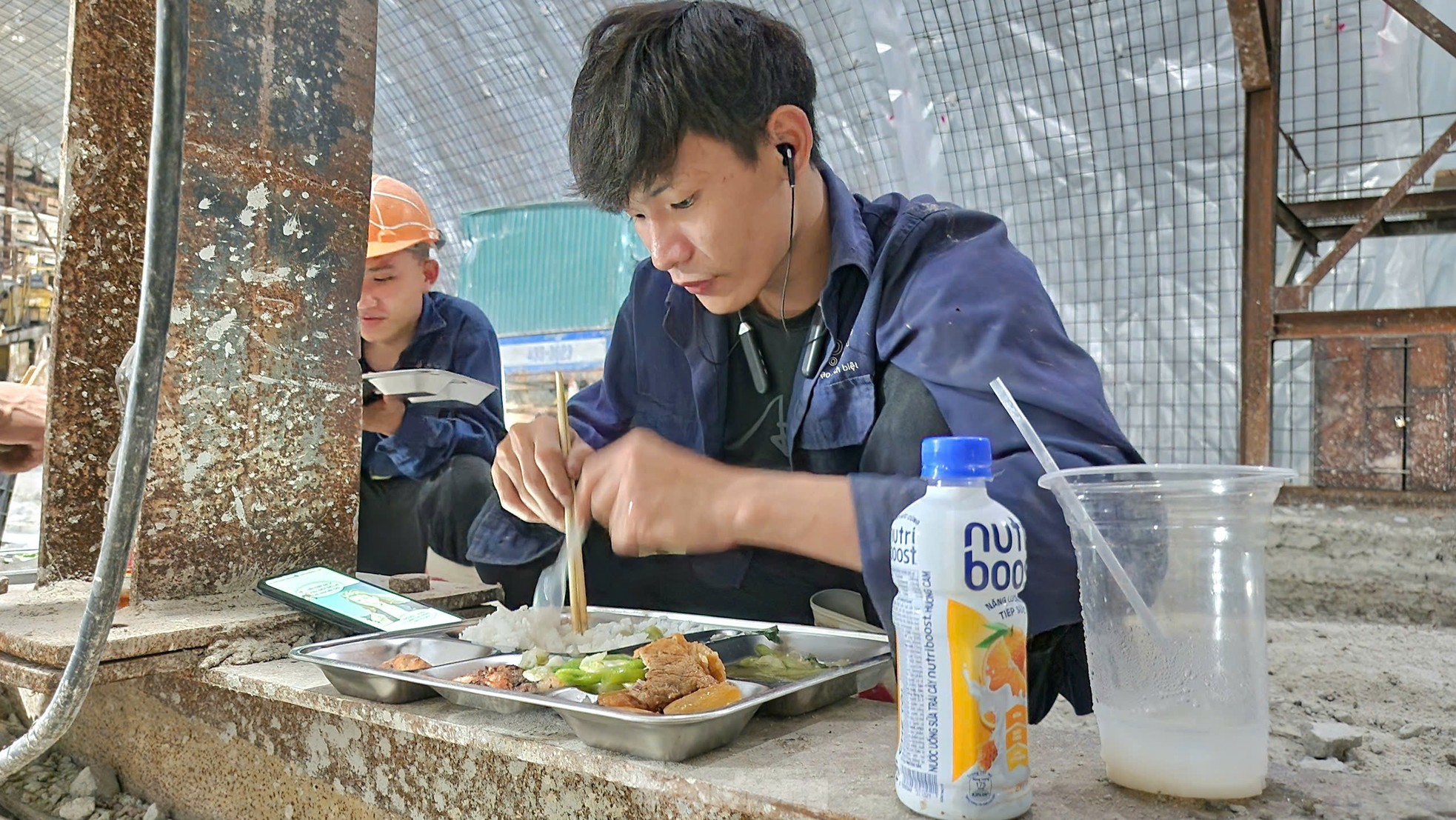 Thi công xuyên lễ trên đại công trường cao tốc Bắc Nam- Ảnh 4. Thi công xuyên lễ trên đại công trường cao tốc Bắc Nam- Ảnh 4.