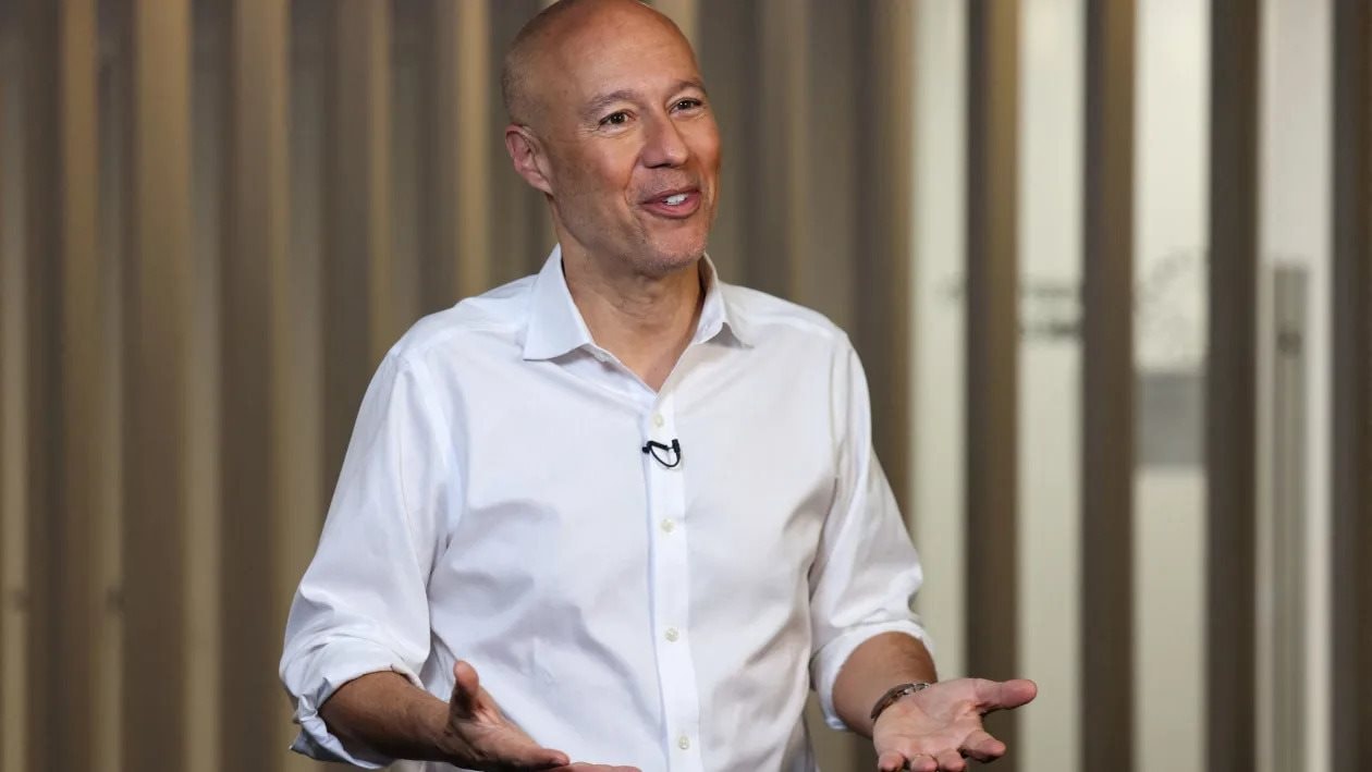 Dành hơn 1 thập làm việc dưới trướng Bill Gates và Jeff Bezos, người đàn ông sau này trở thành CEO của hãng gọi xe nổi tiếng- Ảnh 1. Dành hơn 1 thập làm việc dưới trướng Bill Gates và Jeff Bezos, người đàn ông sau này trở thành CEO của hãng gọi xe nổi tiếng- Ảnh 1.