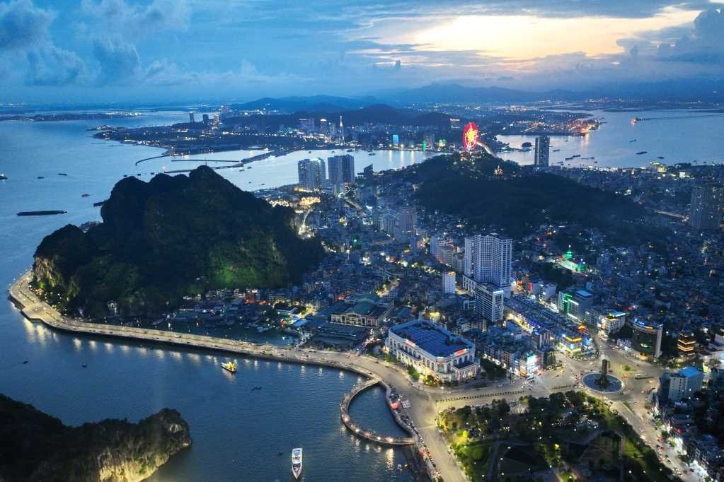 Lộ diện top 10 tỉnh thành thu nhập bình quân đầu người cao nhất: Có 2 gương mặt mới- Ảnh 1. Lộ diện top 10 tỉnh thành thu nhập bình quân đầu người cao nhất: Có 2 gương mặt mới- Ảnh 1.