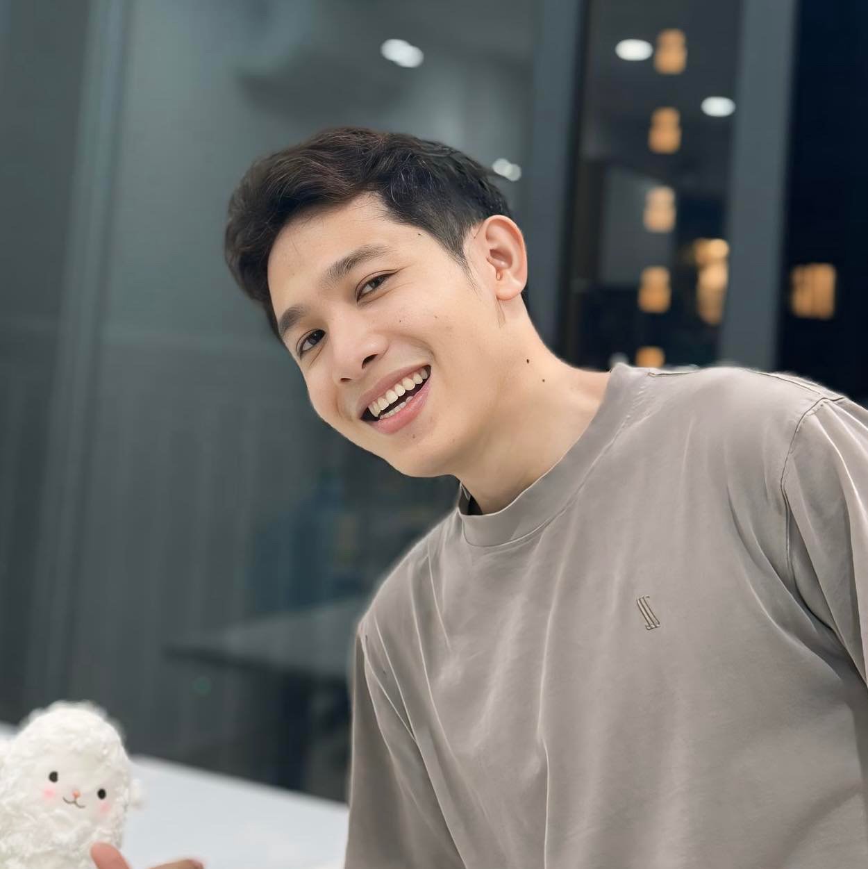 Chàng trai TP.HCM làm hoa bằng kem 'thật còn hơn cả hoa thật'- Ảnh 9. Chàng trai TP.HCM làm hoa bằng kem 'thật còn hơn cả hoa thật'- Ảnh 9.