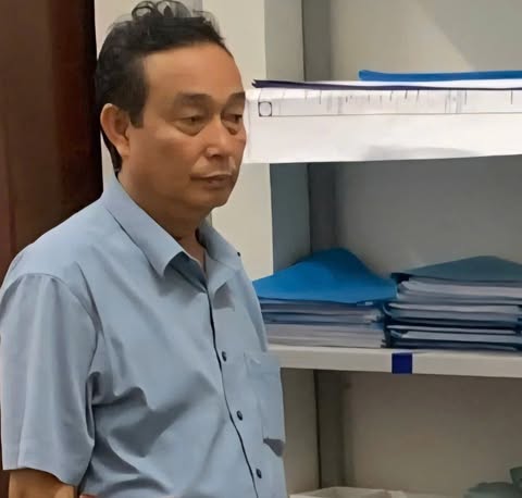 Khởi tố 1 cựu phó giám đốc chi nhánh văn phòng đăng ký đất đai- Ảnh 1. Khởi tố 1 cựu phó giám đốc chi nhánh văn phòng đăng ký đất đai- Ảnh 1.