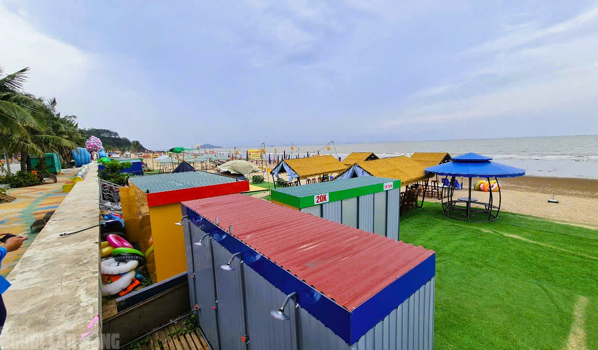 Cảnh khó tin ở bãi biển nổi tiếng ở Thanh Hóa- Ảnh 7. Cảnh khó tin ở bãi biển nổi tiếng ở Thanh Hóa- Ảnh 7.