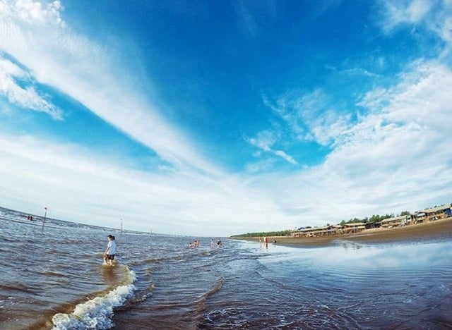 Một tỉnh có bờ biển dài hơn 50km vừa được Thủ tướng giao nghiên cứu lấn biển làm sân bay- Ảnh 1. Một tỉnh có bờ biển dài hơn 50km vừa được Thủ tướng giao nghiên cứu lấn biển làm sân bay- Ảnh 1.