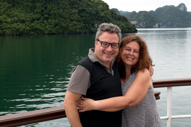 Khách Tây thốt lên 1 câu khi đến Việt Nam: Giờ chúng tôi đã hiểu tại sao ở đây người ta ăn nhiều bữa thế!- Ảnh 1.