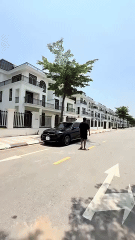 Tuyển thủ Việt Nam khoe biệt thự chục tỷ bề thế đang hoàn thiện, hoành tráng không kém nhà bạn thân - Văn Hậu-Hải My!- Ảnh 1. Tuyển thủ Việt Nam khoe biệt thự chục tỷ bề thế đang hoàn thiện, hoành tráng không kém nhà bạn thân - Văn Hậu-Hải My!- Ảnh 1.
