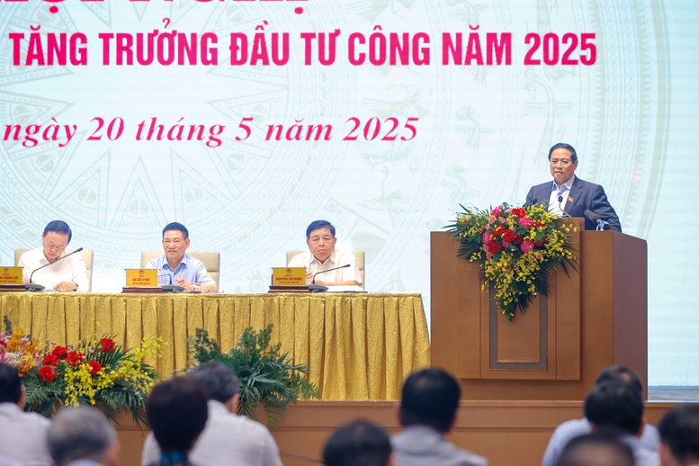Thủ tướng: Quyết tâm giải ngân 100% vốn đầu tư công năm 2025- Ảnh 3. Thủ tướng: Quyết tâm giải ngân 100% vốn đầu tư công năm 2025- Ảnh 3.