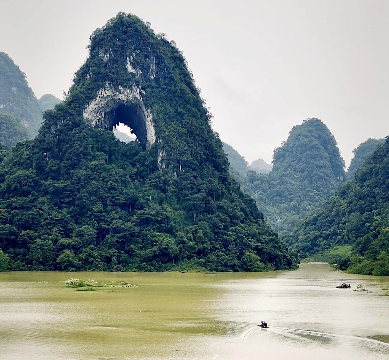Khám phá Tuyên Quang, Cao Bằng cùng 