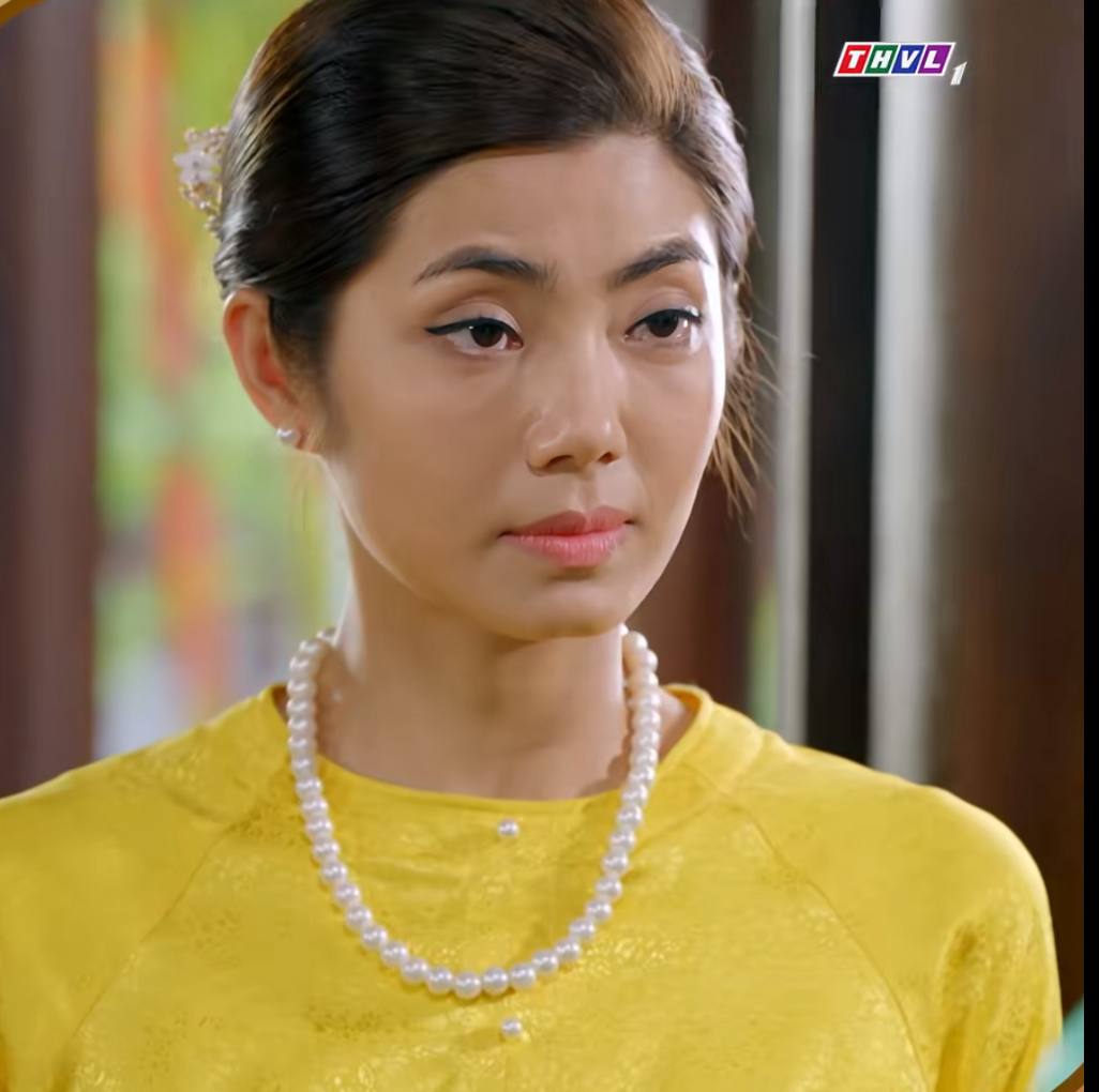 Bộ phim khiến khán giả “than trời” vì 1 chi tiết trên mặt nữ chính: "Về ngủ đi, đừng đóng phim nữa"- Ảnh 4.