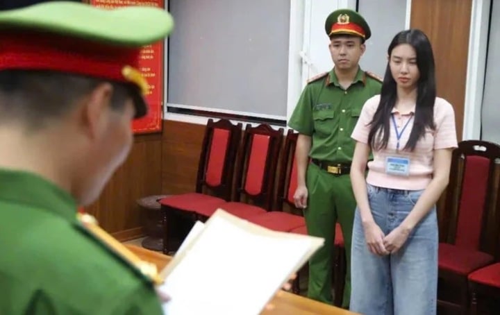Loạt ồn ào của Hoa hậu Nguyễn Thúc Thùy Tiên trước khi bị bắt- Ảnh 5. Loạt ồn ào của Hoa hậu Nguyễn Thúc Thùy Tiên trước khi bị bắt- Ảnh 5.