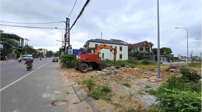 14 năm thi công chưa thông tuyến con đường gần 500m- Ảnh 1. 14 năm thi công chưa thông tuyến con đường gần 500m- Ảnh 1.