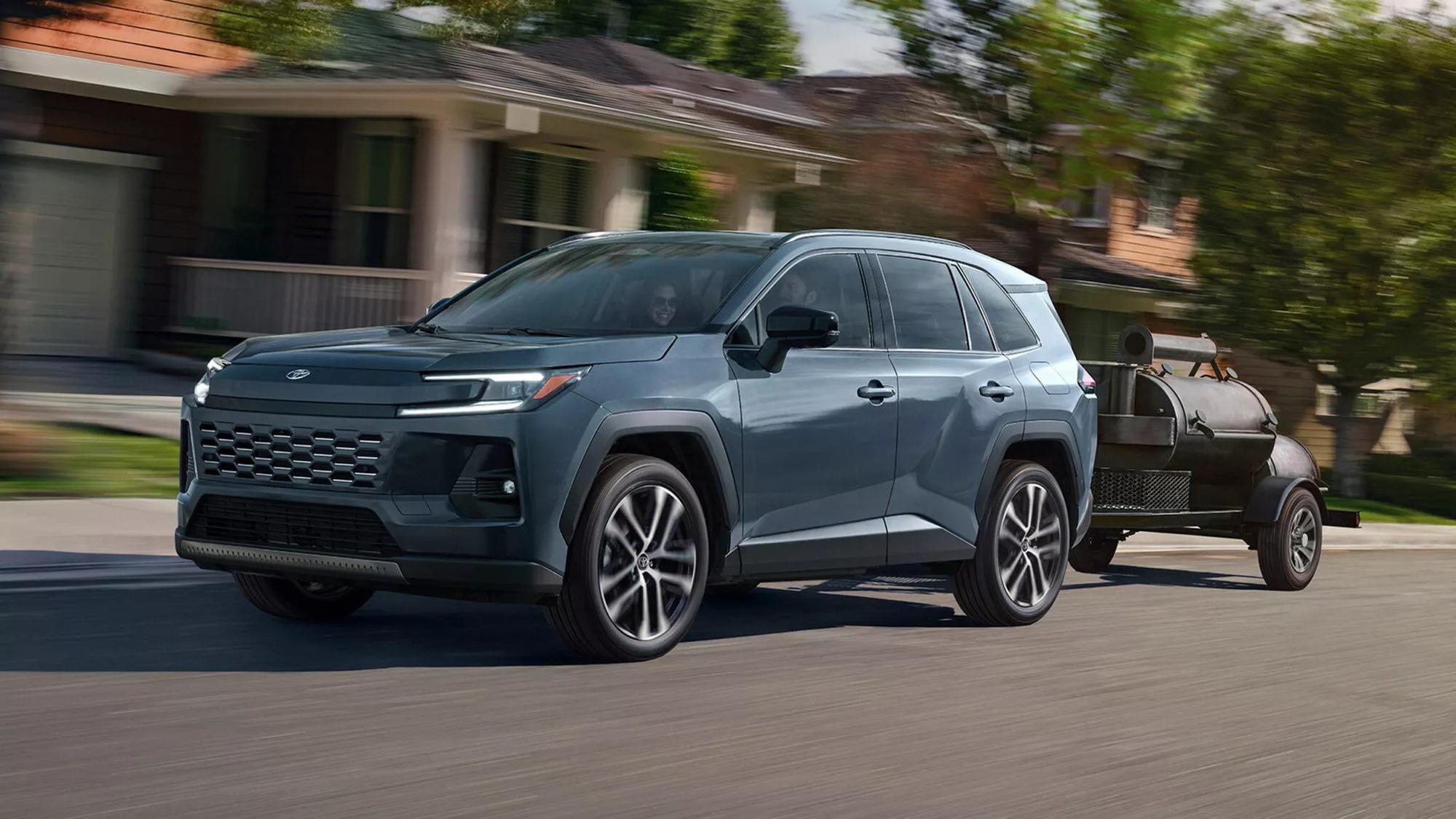 Toyota RAV4 thế hệ mới ra mắt: Đấu Honda CR-V bằng màn lớn, chỉ còn hybrid, mạnh tới 320 mã lực, chạy không xăng 80km/sạc- Ảnh 2. Toyota RAV4 thế hệ mới ra mắt: Đấu Honda CR-V bằng màn lớn, chỉ còn hybrid, mạnh tới 320 mã lực, chạy không xăng 80km/sạc- Ảnh 2.