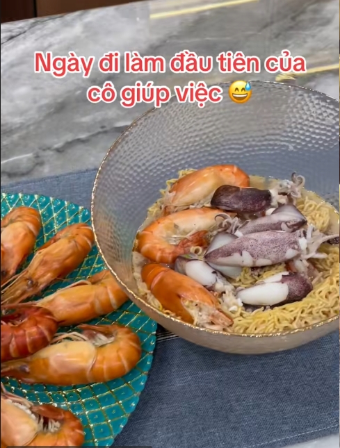 Bát mì của cô giúp việc ngày đầu đi làm cho nhà đại gia thu hút 3 triệu người: Soi kỹ mới biết lý do- Ảnh 2. Bát mì của cô giúp việc ngày đầu đi làm cho nhà đại gia thu hút 3 triệu người: Soi kỹ mới biết lý do- Ảnh 2.