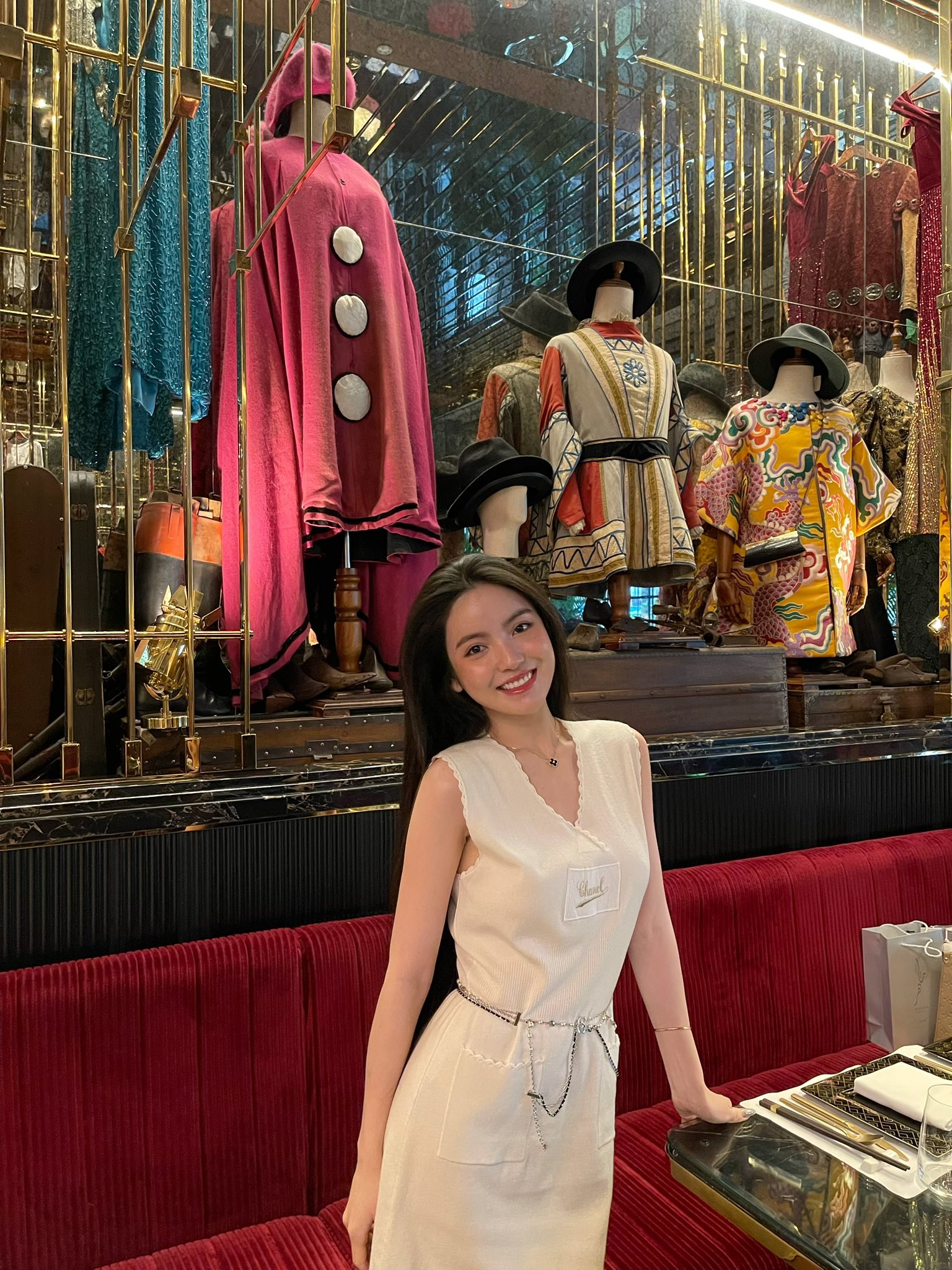 Chu Thanh Huyền ra ngoài diện Chanel sang chảnh, ở nhà mặc đồ ngủ chơi với con vẫn khiến dân tình Chu Thanh Huyền ra ngoài diện Chanel sang chảnh, ở nhà mặc đồ ngủ chơi với con vẫn khiến dân tình