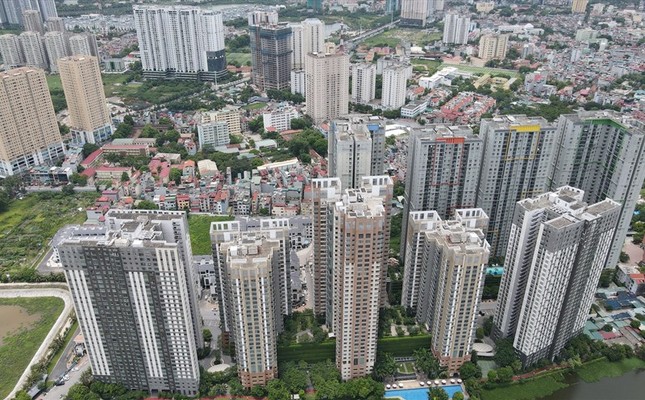 Hàng triệu tỷ đồng chảy vào bất động sản, vì sao doanh nghiệp vẫn ‘đói’ vốn?- Ảnh 1. Hàng triệu tỷ đồng chảy vào bất động sản, vì sao doanh nghiệp vẫn ‘đói’ vốn?- Ảnh 1.