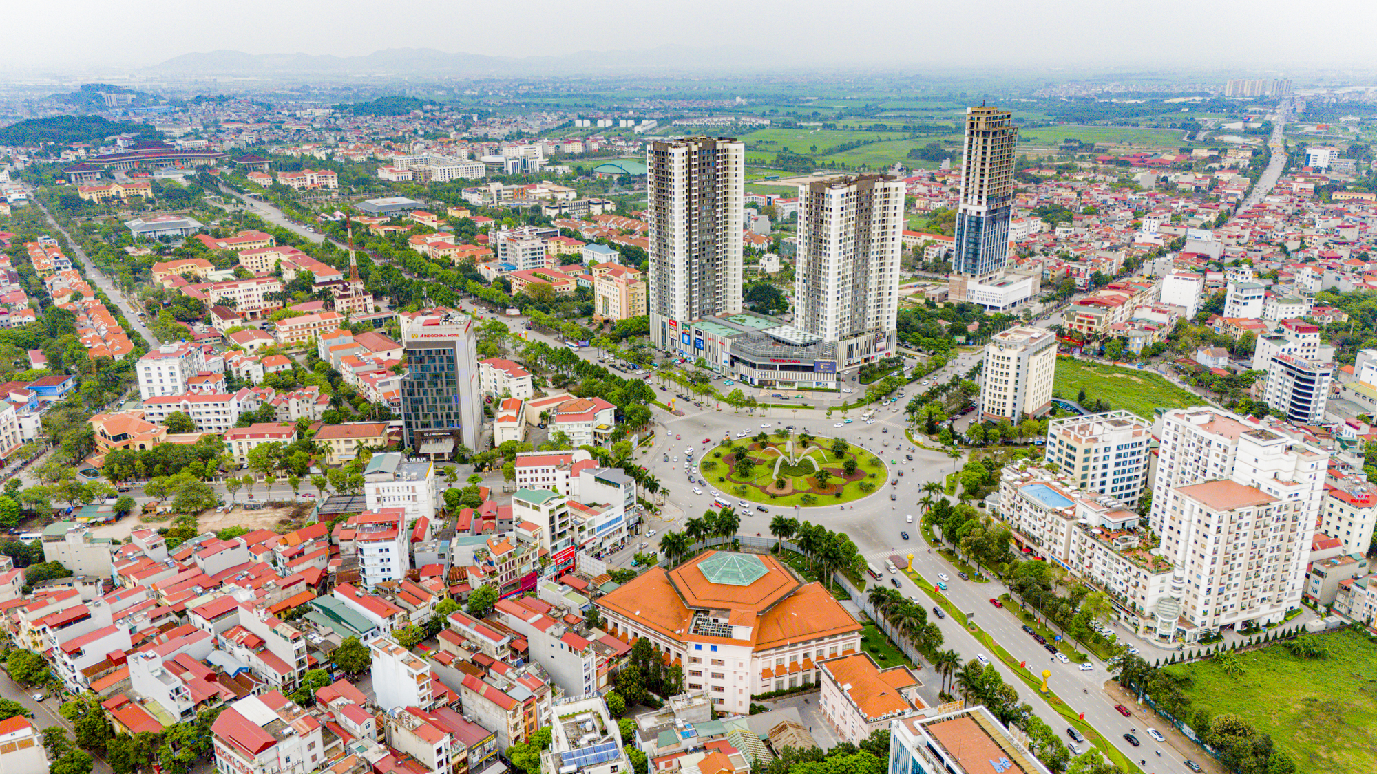 Từng là nơi toàn ruộng lúa, chỗ này đã trở thành khu vực sầm uất bậc nhất của tỉnh Bắc Ninh, giá chung cư ngang ngửa nhiều quận của Hà Nội- Ảnh 2. Từng là nơi toàn ruộng lúa, chỗ này đã trở thành khu vực sầm uất bậc nhất của tỉnh Bắc Ninh, giá chung cư ngang ngửa nhiều quận của Hà Nội- Ảnh 2.