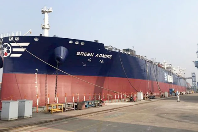 Nga thả tàu chở dầu Green Admire bị bắt giữ ở Biển Baltic 'nhanh chóng mặt'- Ảnh 1. Nga thả tàu chở dầu Green Admire bị bắt giữ ở Biển Baltic 'nhanh chóng mặt'- Ảnh 1.