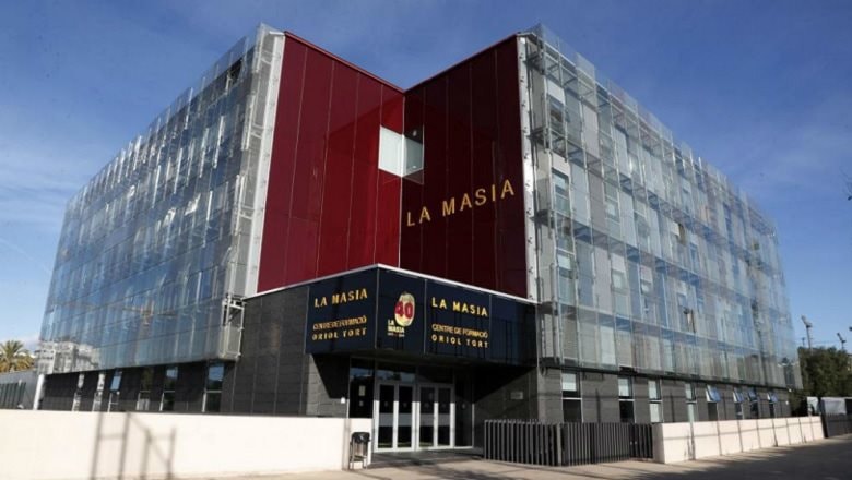 ThaiGroup muốn bắt tay Barcelona xây lò đào tạo bóng đá La Masia nơi 'sản sinh' Lionel Messi: Quy mô 90ha, 20 sân tại Ninh Bình- Ảnh 1. ThaiGroup muốn bắt tay Barcelona xây lò đào tạo bóng đá La Masia nơi 'sản sinh' Lionel Messi: Quy mô 90ha, 20 sân tại Ninh Bình- Ảnh 1.