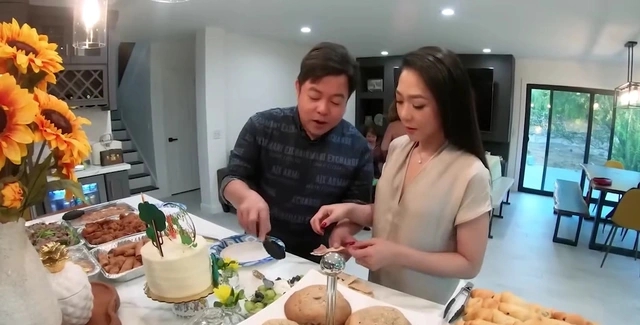 Nam nghệ sĩ có nhà trải từ Việt Nam sang Mỹ, 21 tuổi ly hôn, yêu nhiều mỹ nhân, U50 vẫn không vợ con- Ảnh 5. Nam nghệ sĩ có nhà trải từ Việt Nam sang Mỹ, 21 tuổi ly hôn, yêu nhiều mỹ nhân, U50 vẫn không vợ con- Ảnh 5.