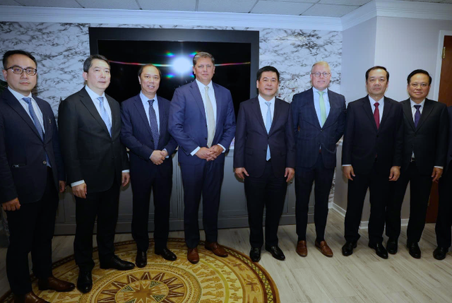 SpaceX đầu tư 1,5 tỉ USD, cung cấp kết nối internet băng thông rộng trên toàn quốc- Ảnh 1. SpaceX đầu tư 1,5 tỉ USD, cung cấp kết nối internet băng thông rộng trên toàn quốc- Ảnh 1.