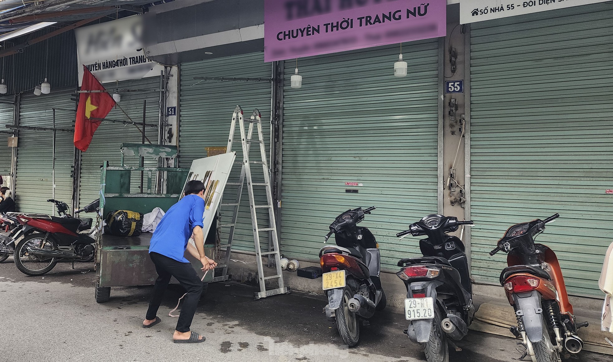 Cảnh khó tin tại thủ phủ thời trang lớn nhất miền Bắc- Ảnh 6. Cảnh khó tin tại thủ phủ thời trang lớn nhất miền Bắc- Ảnh 6.
