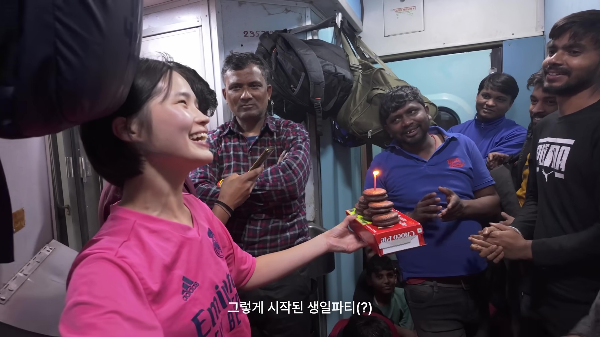 Đi Ấn Độ một mình, cô gái Hàn tự đưa mình vào cảnh cười muốn nội thương- Ảnh 7. Đi Ấn Độ một mình, cô gái Hàn tự đưa mình vào cảnh cười muốn nội thương- Ảnh 7.