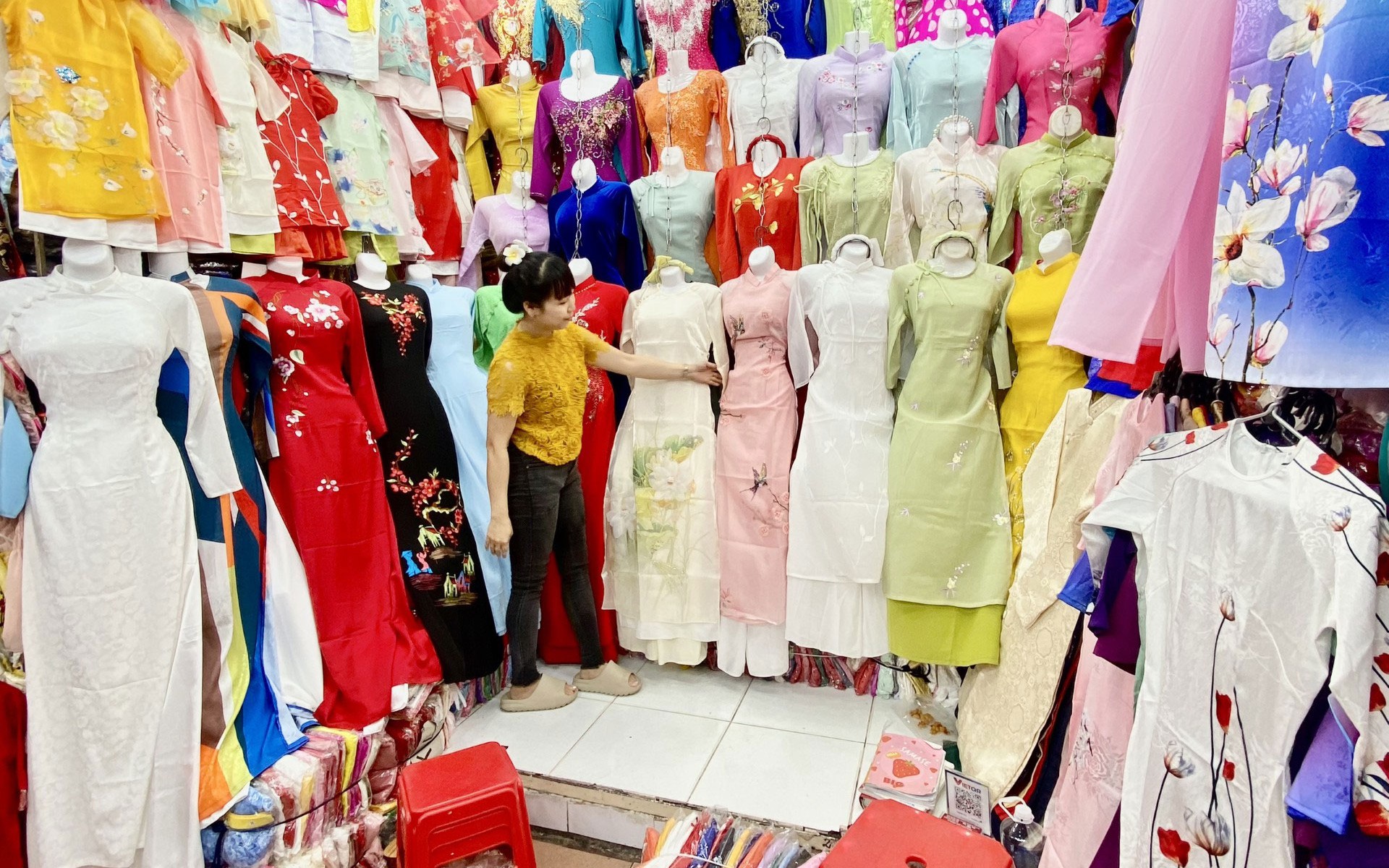 Chợ Đồng Xuân – chợ lớn nhất miền Bắc: Từ trung tâm buôn bán xưa đến "siêu thị" đầu mối hiện đại của tiểu thương Việt- Ảnh 3. Chợ Đồng Xuân – chợ lớn nhất miền Bắc: Từ trung tâm buôn bán xưa đến "siêu thị" đầu mối hiện đại của tiểu thương Việt- Ảnh 3.