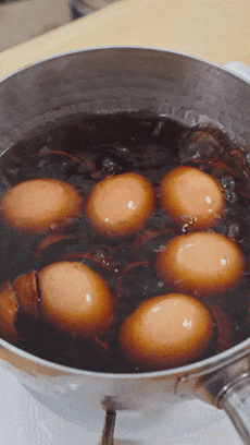 Cách luộc trứng đang gây sốt trong mùa hè: Ngon như trứng vịt lộn, bổ như thuốc Bắc!- Ảnh 11. Cách luộc trứng đang gây sốt trong mùa hè: Ngon như trứng vịt lộn, bổ như thuốc Bắc!- Ảnh 11.