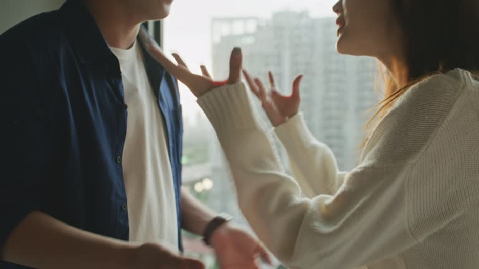 Chia tay bạn gái, người đàn ông yêu cầu trả lại 1,3 tỷ đồng tiền quà: Cảnh sát vào cuộc điều tra, 1 người lập tức bị bắt- Ảnh 2. Chia tay bạn gái, người đàn ông yêu cầu trả lại 1,3 tỷ đồng tiền quà: Cảnh sát vào cuộc điều tra, 1 người lập tức bị bắt- Ảnh 2.