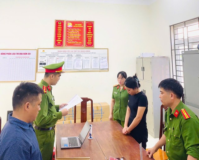 Bắt tạm giam 'hot girl lừa đảo' Lộc Thị Thúy- Ảnh 1. Bắt tạm giam 'hot girl lừa đảo' Lộc Thị Thúy- Ảnh 1.